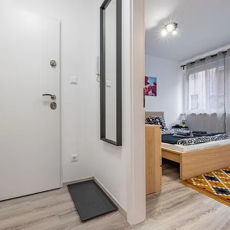 Tol26 Chic In New Building Apartament Budapesta